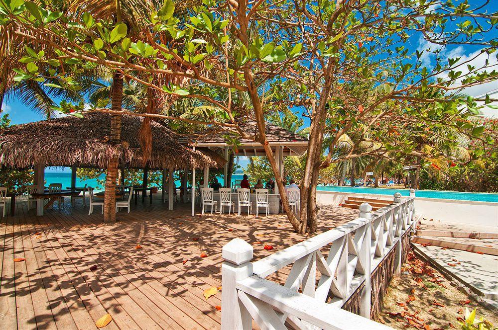 Coconut Beach Club Resort St. John's Ngoại thất bức ảnh