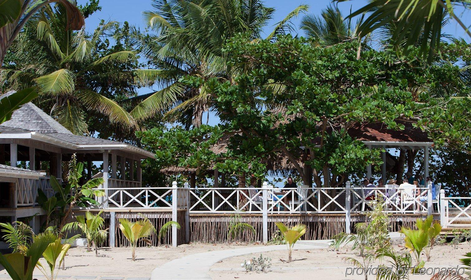 Coconut Beach Club Resort St. John's Nhà hàng bức ảnh